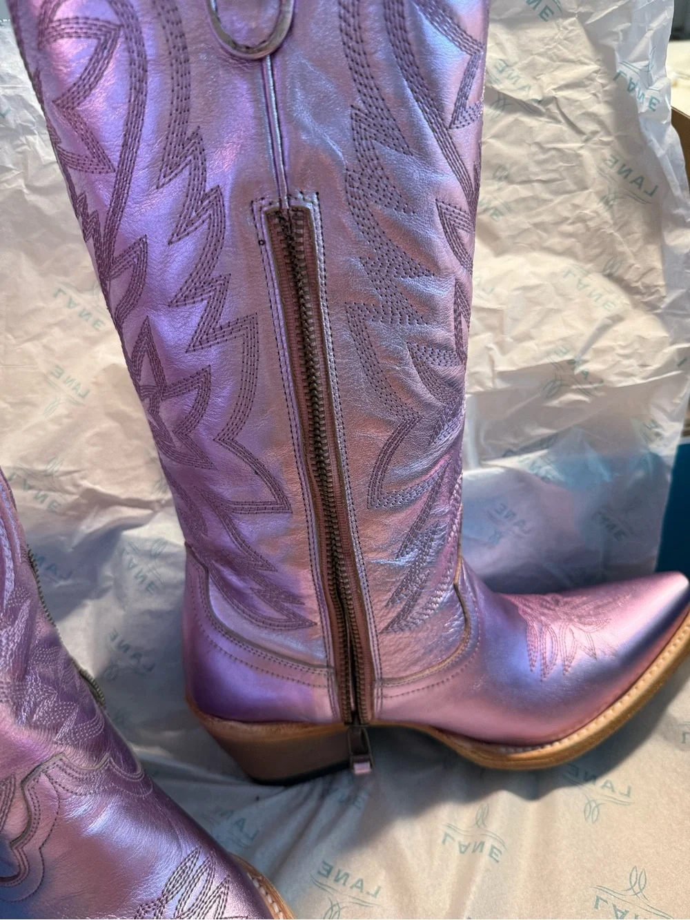 Lane Boots Smokeshow Cowboy Boots in Lavender Metallic - Picture 6 of 8